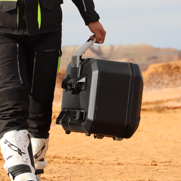 TOP CASE TR48 TERRA BLACK EDITION